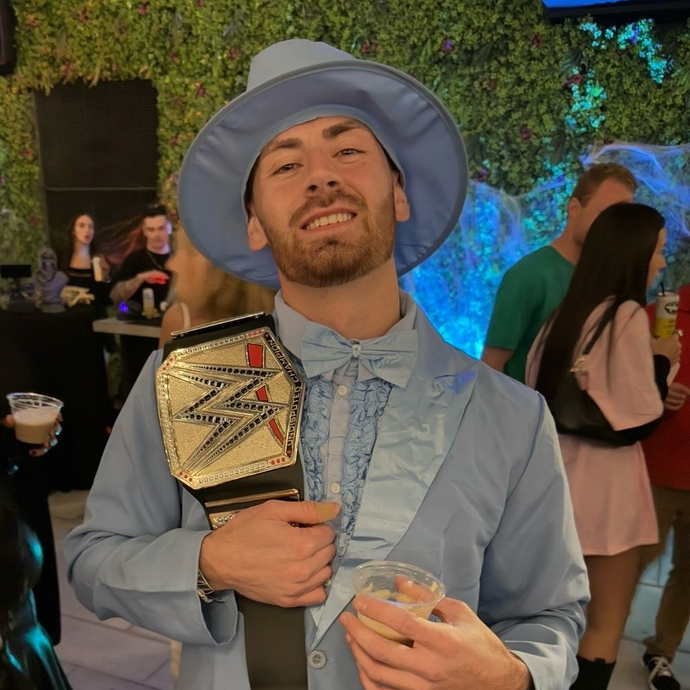 Meet your Posher, James